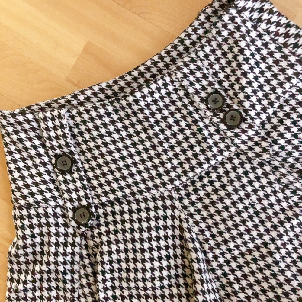 Designer Mini Skirt Houndstooth Pattern 💅🏻💎🎀 - Picture 4 of 7